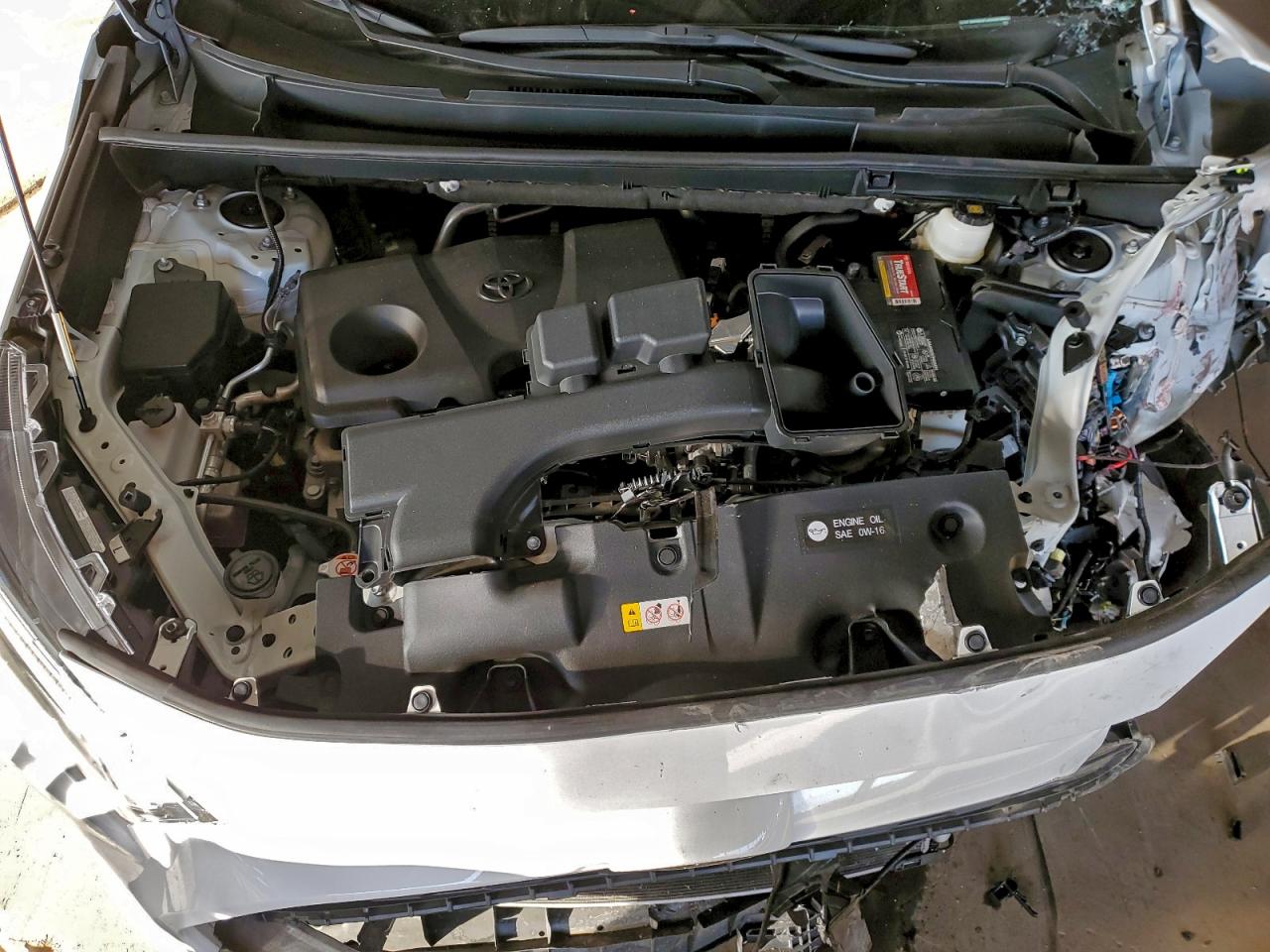 2024 TOYOTA RAV4 XLE photo 11