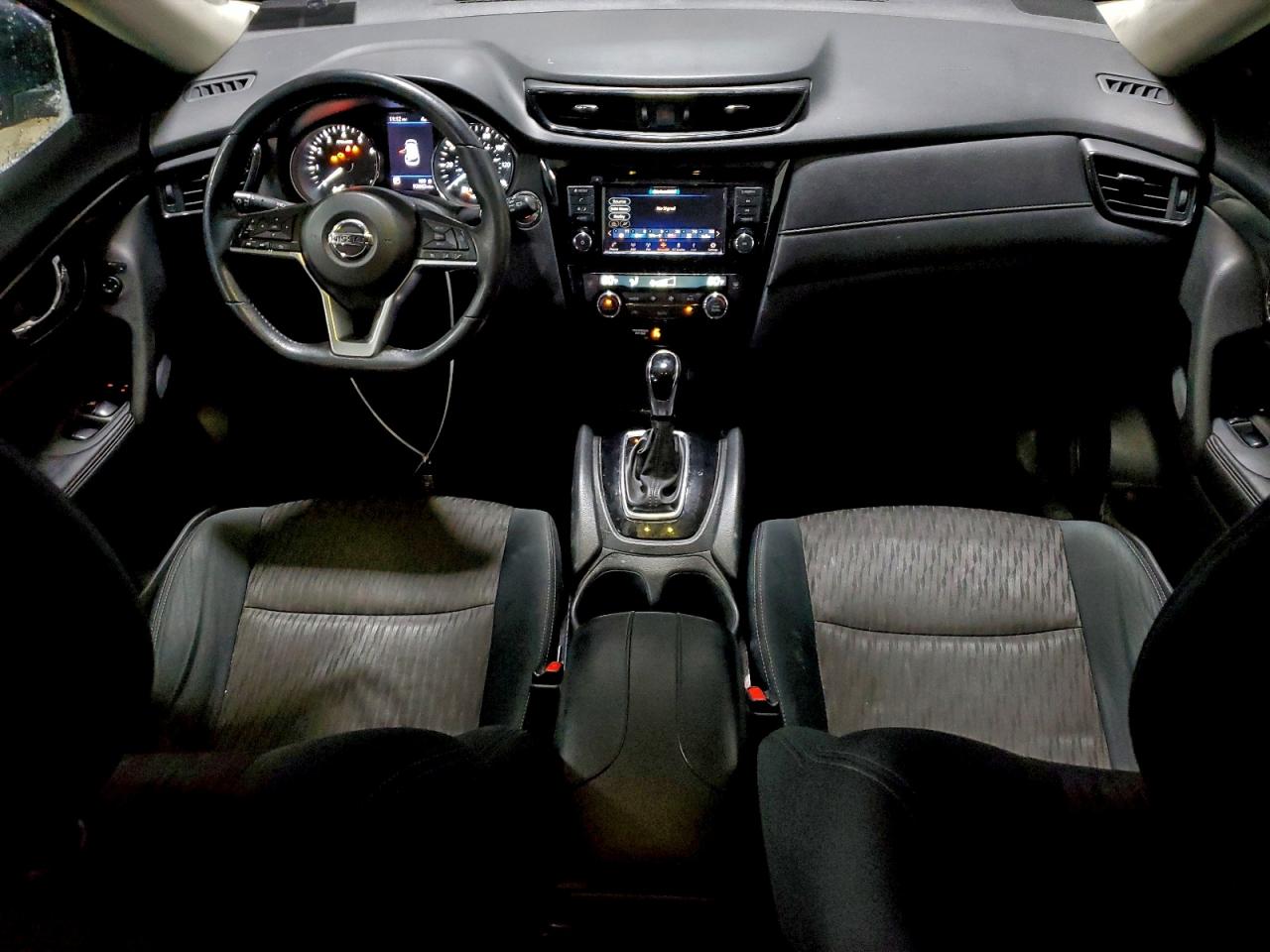 2018 NISSAN ROGUE S photo 8