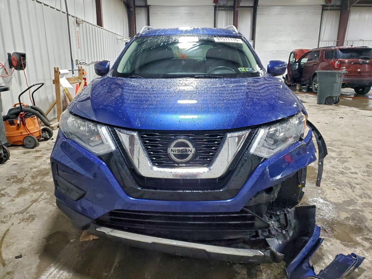 2018 NISSAN ROGUE S photo 5