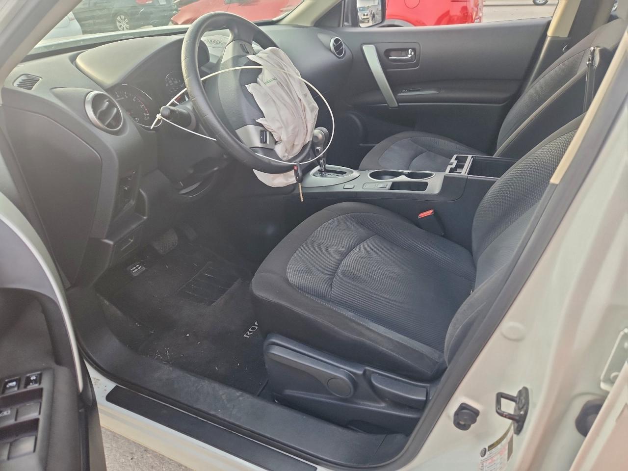 2013 NISSAN ROGUE S photo 7
