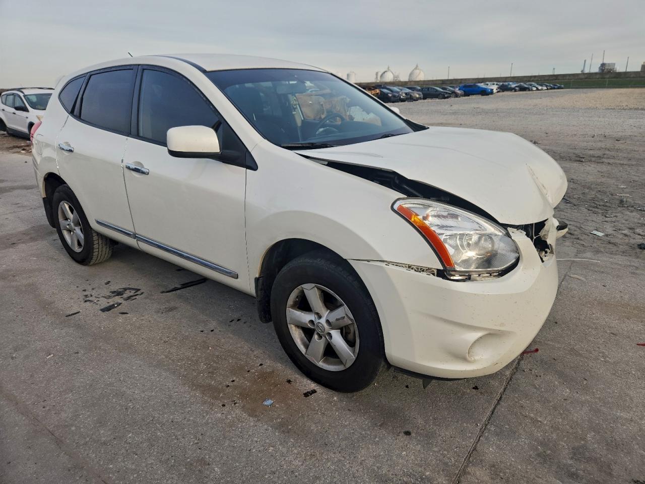 2013 NISSAN ROGUE S photo 4