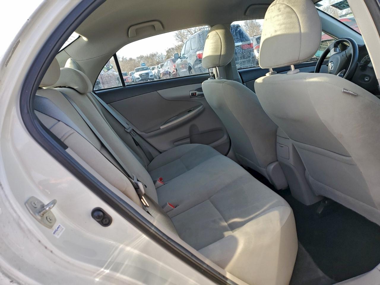 2013 TOYOTA COROLLA BASE photo 10