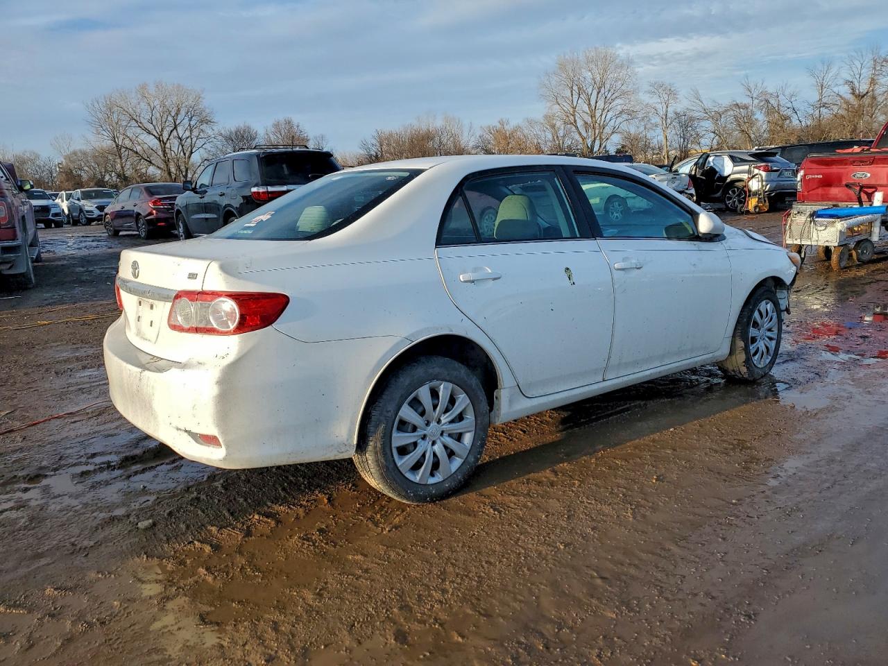2013 TOYOTA COROLLA BASE photo 3