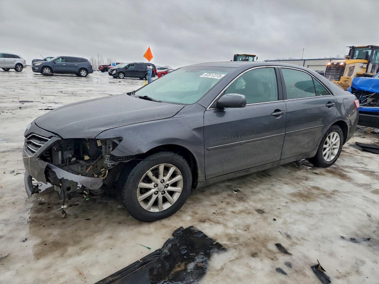 2011 TOYOTA CAMRY