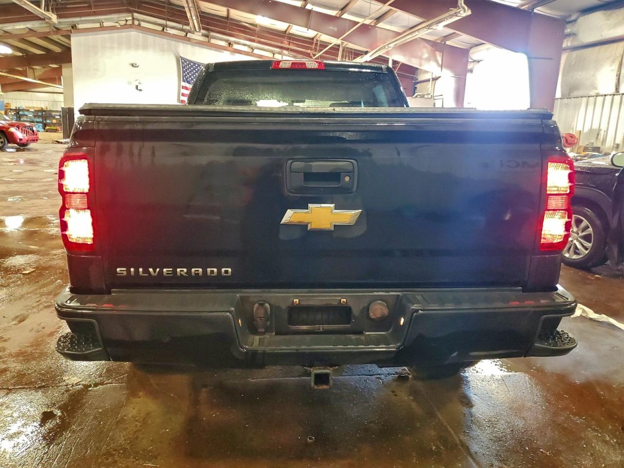 2018 CHEVROLET SILVERADO K1500 CUSTOM photo 6