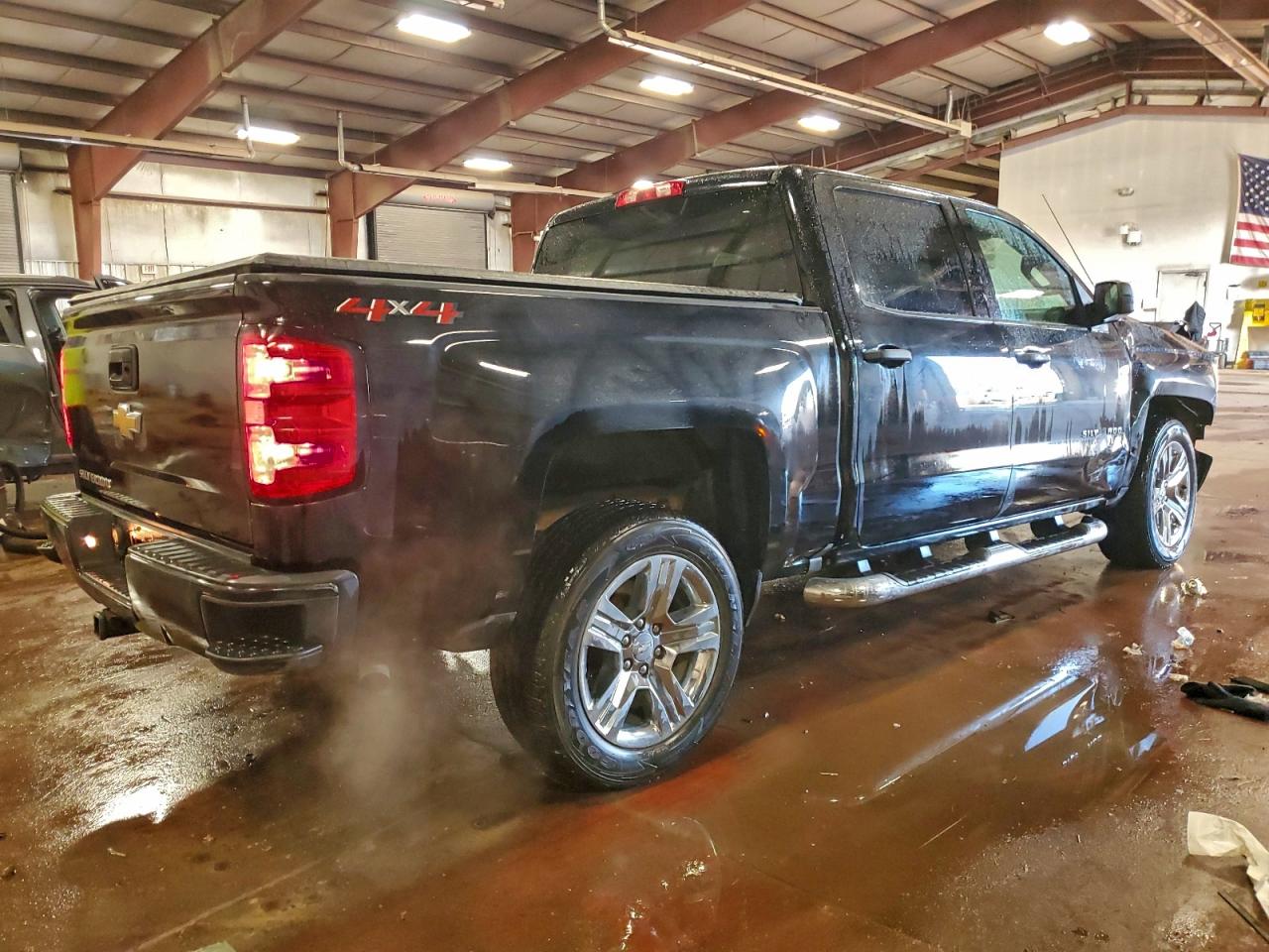 2018 CHEVROLET SILVERADO K1500 CUSTOM photo 3