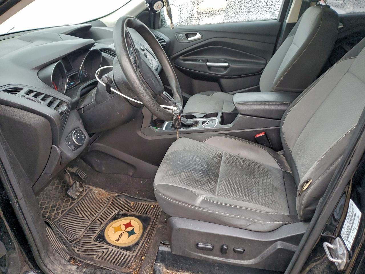 2017 FORD ESCAPE SE photo 7