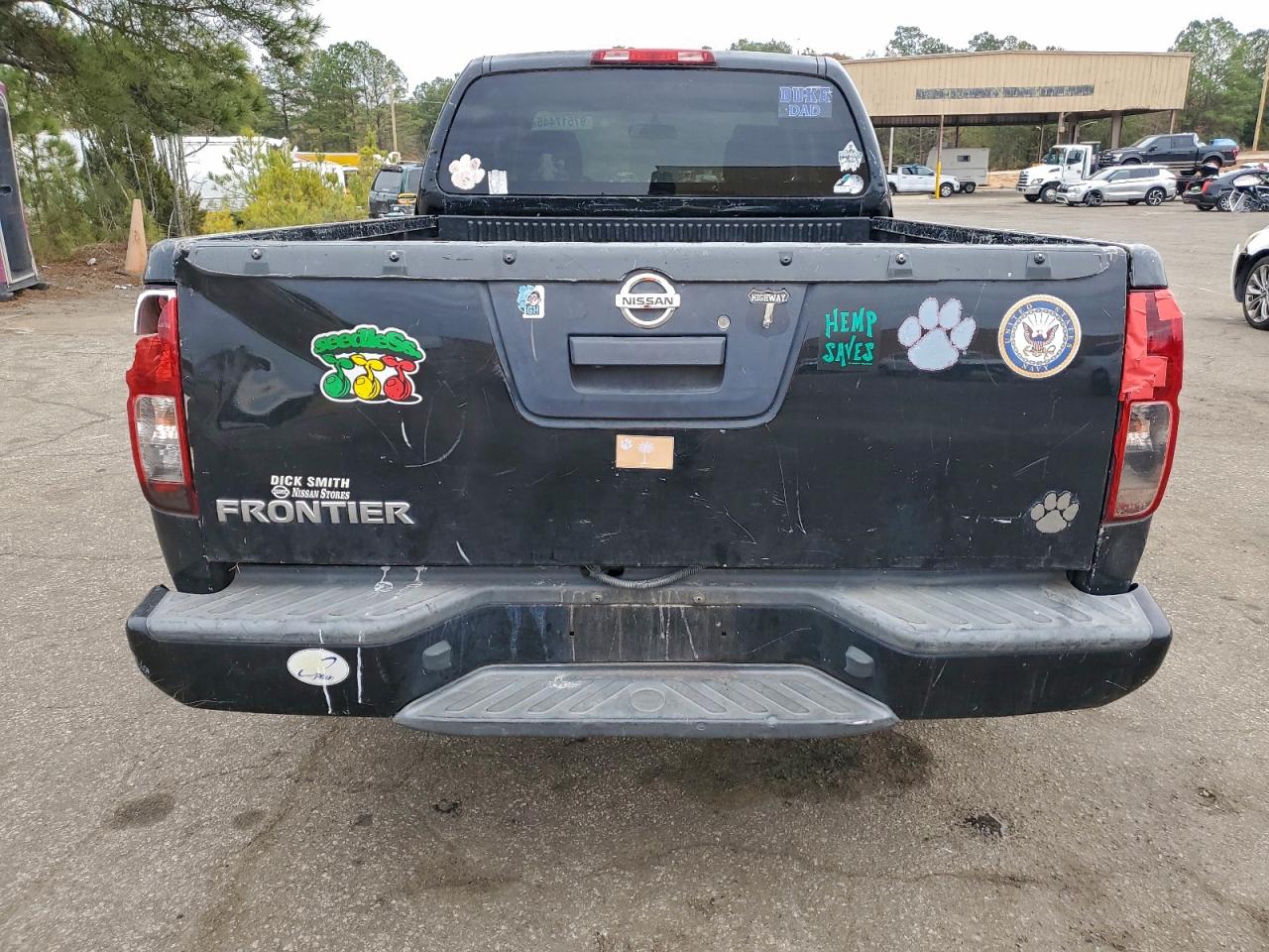 2018 NISSAN FRONTIER S photo 6