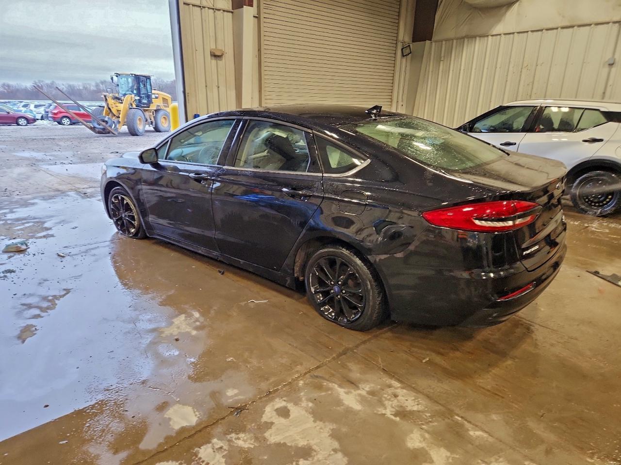 2020 FORD FUSION SE photo 2