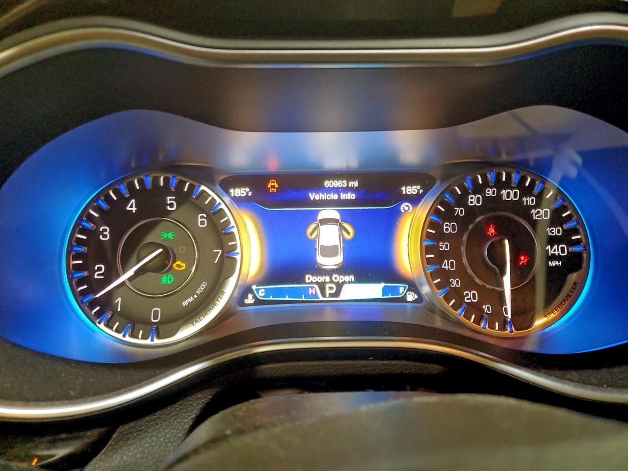 2015 CHRYSLER 200 C photo 9