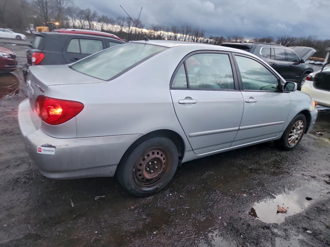 2007 TOYOTA COROLLA CE photo 3