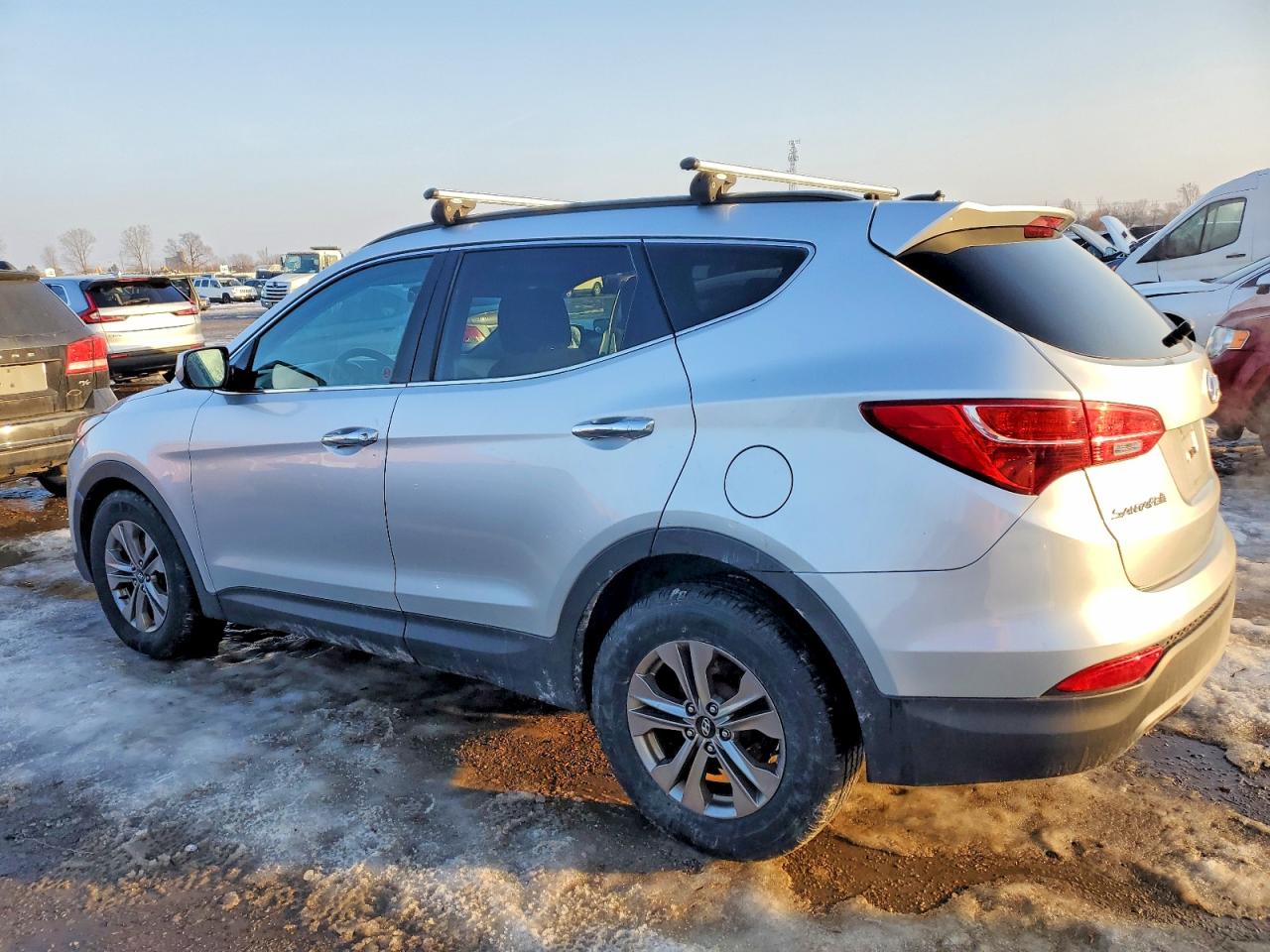 2016 HYUNDAI SANTA FE SPORT photo 2