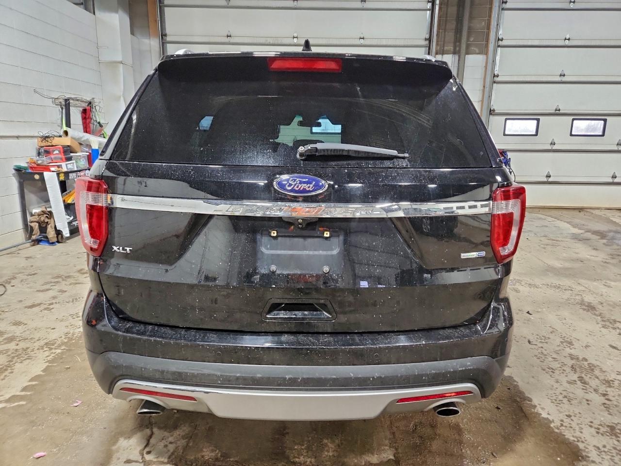 2017 FORD EXPLORER XLT photo 6
