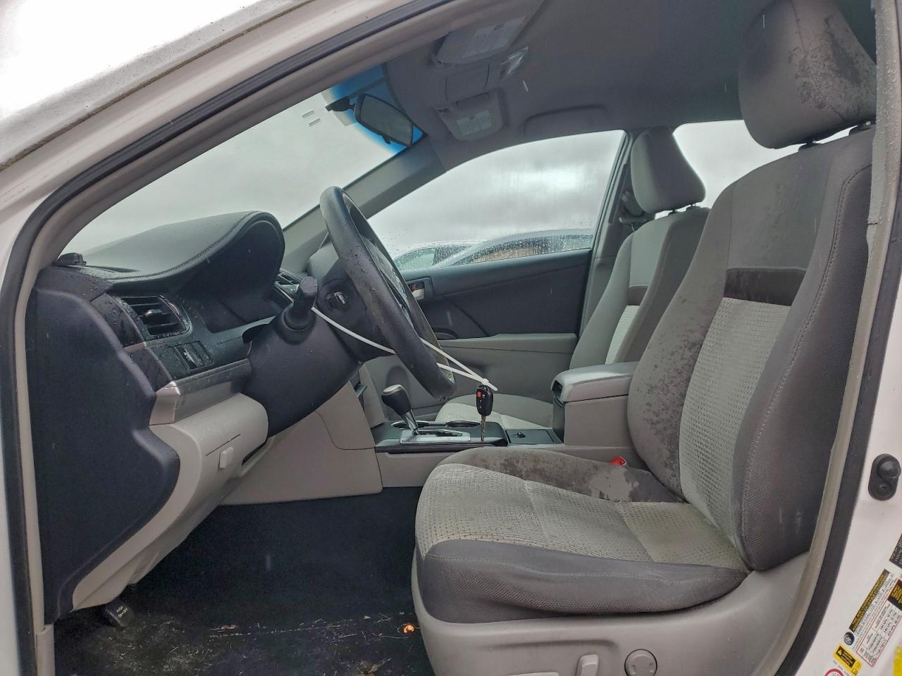 2013 TOYOTA CAMRY L photo 7