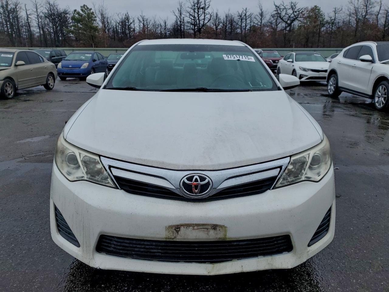 2013 TOYOTA CAMRY L photo 5