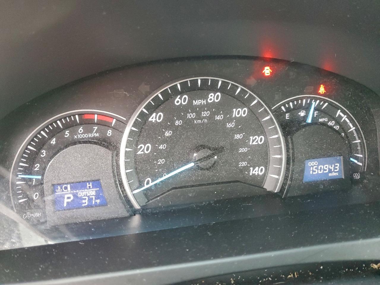 2013 TOYOTA CAMRY L photo 9