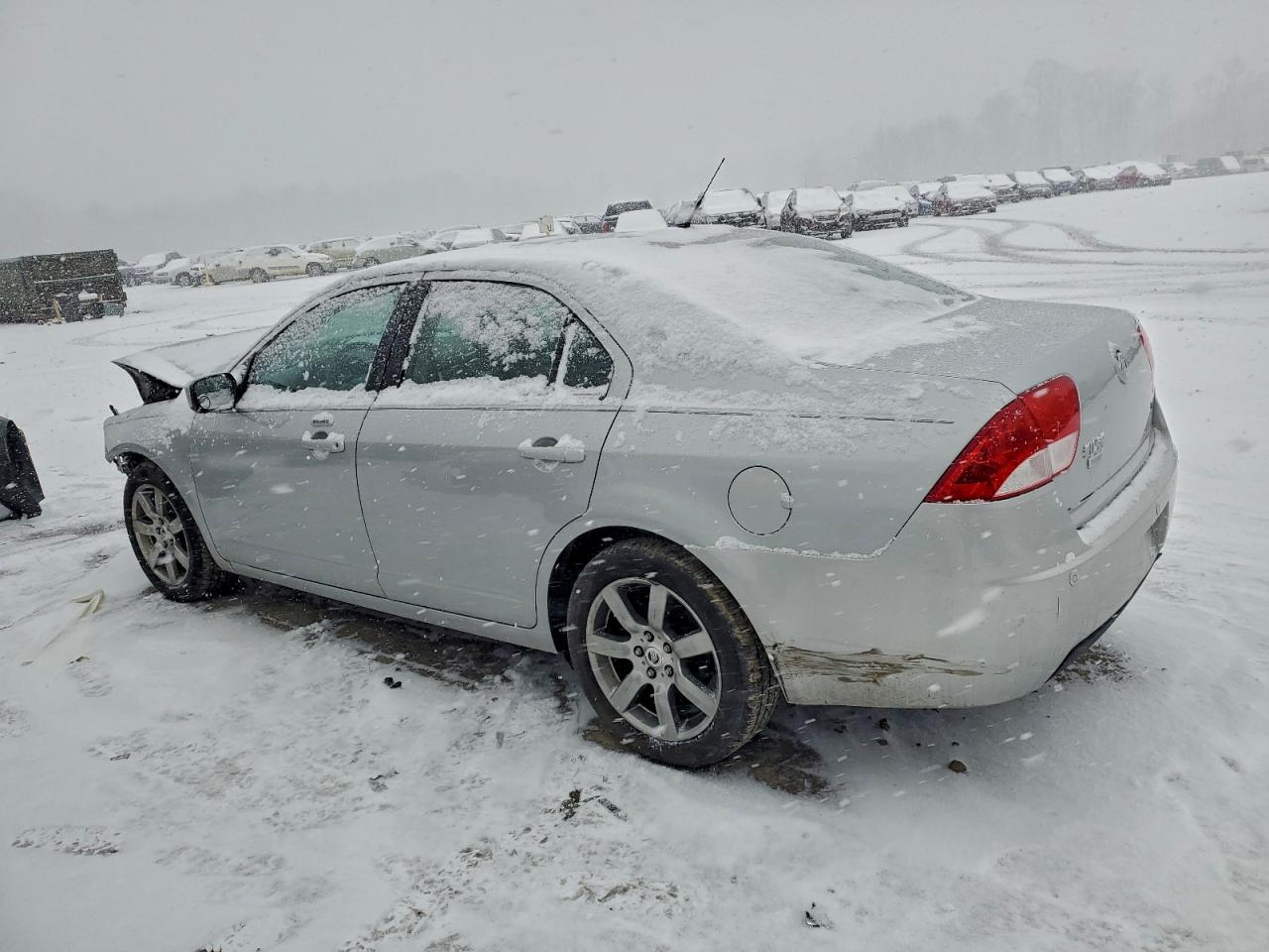 2010 MERCURY MILAN PREMIER photo 2