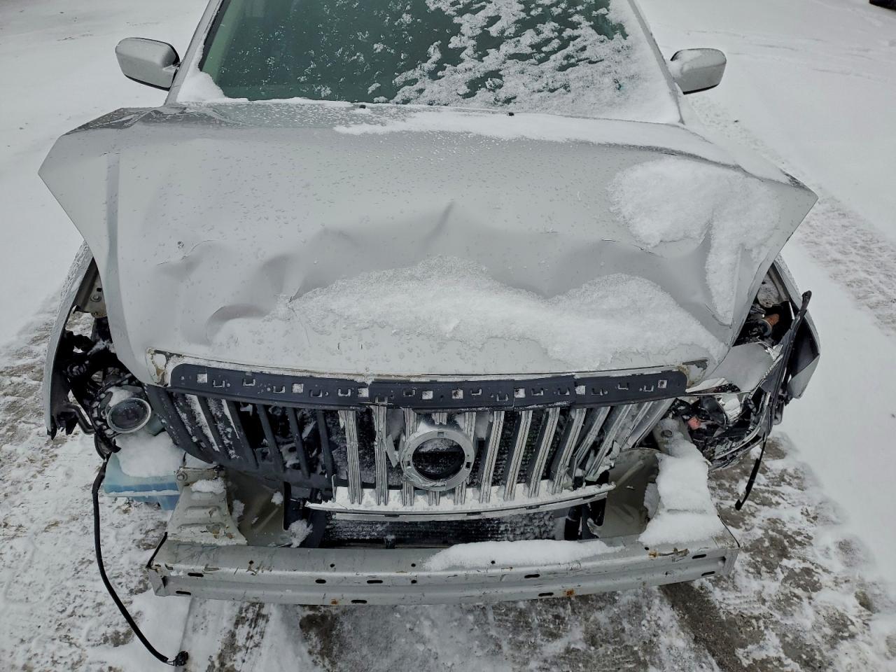 2010 MERCURY MILAN PREMIER photo 11