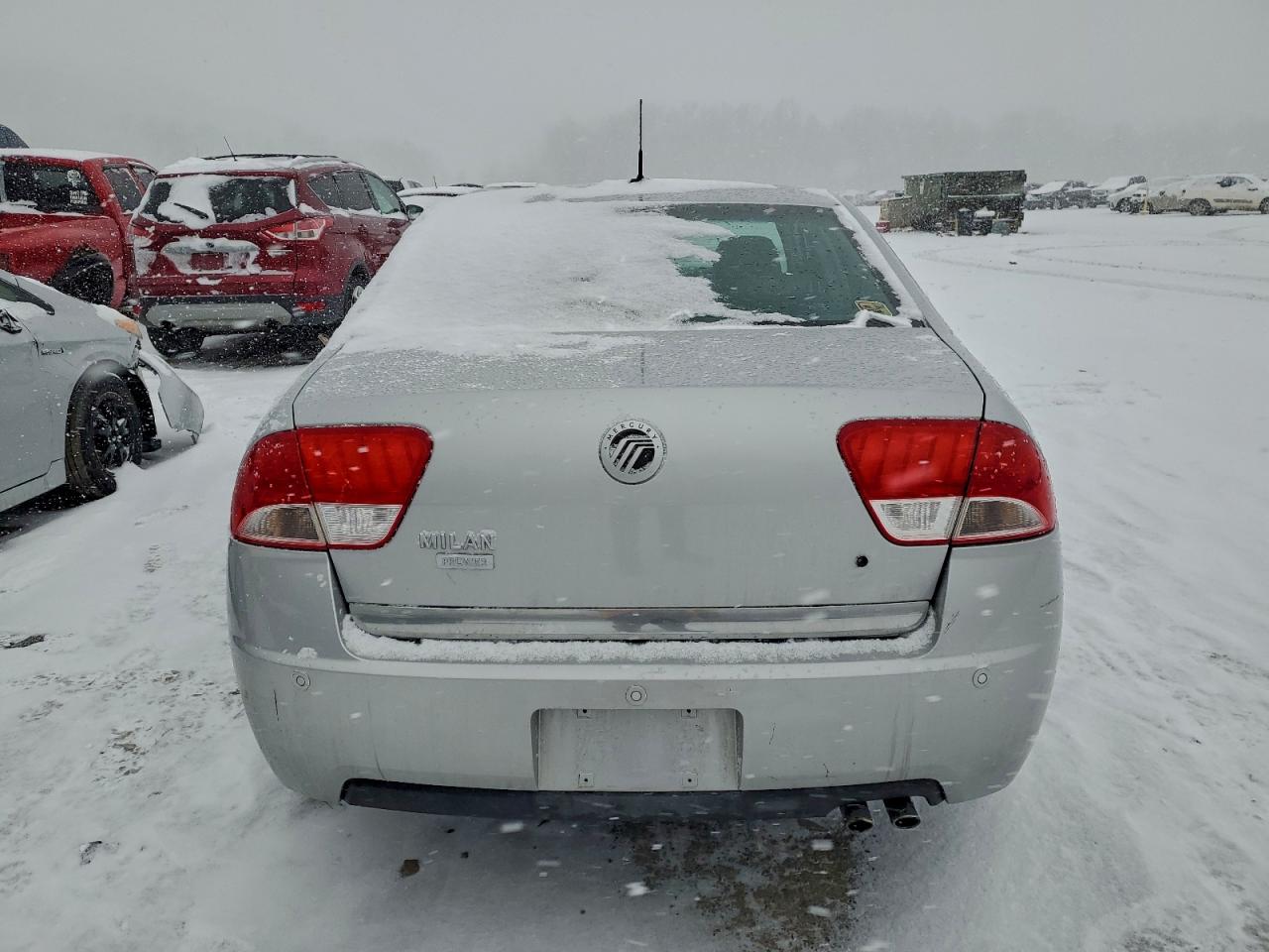 2010 MERCURY MILAN PREMIER photo 6