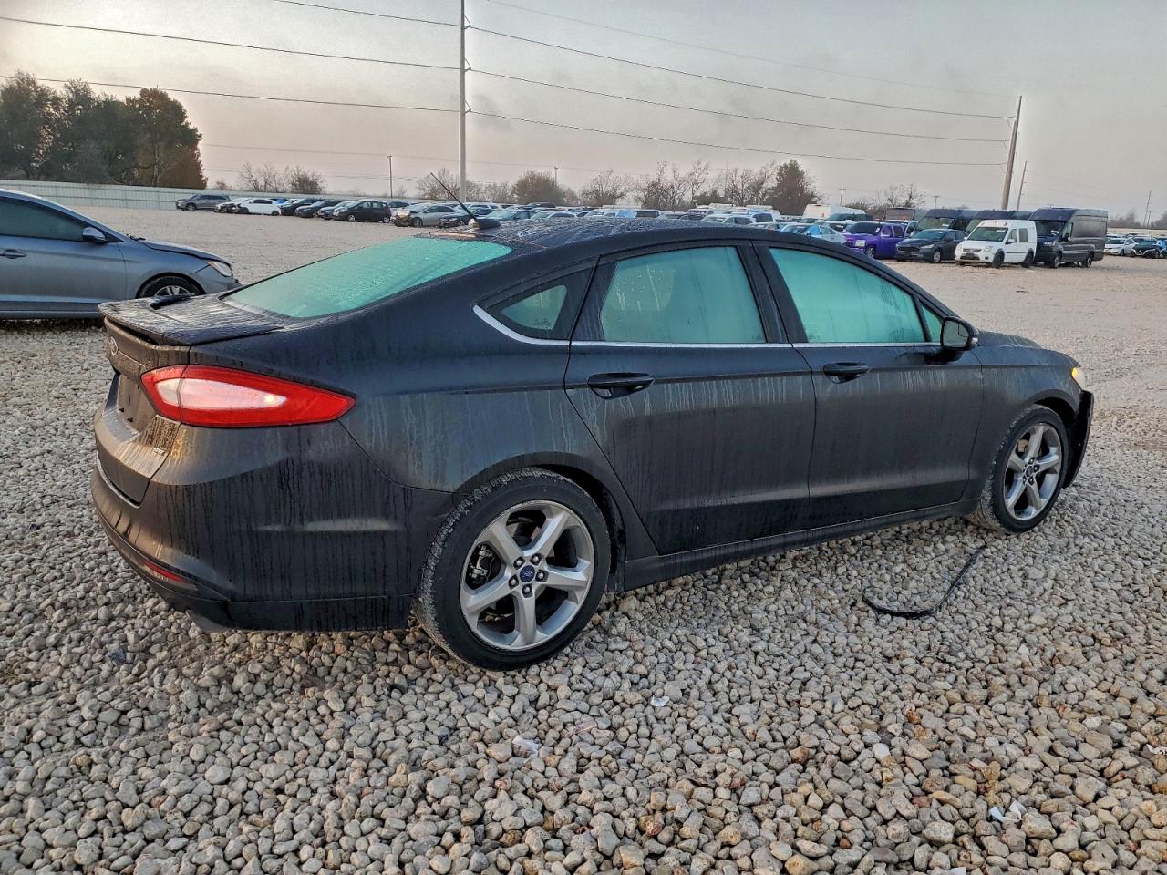 2015 FORD FUSION SE photo 3