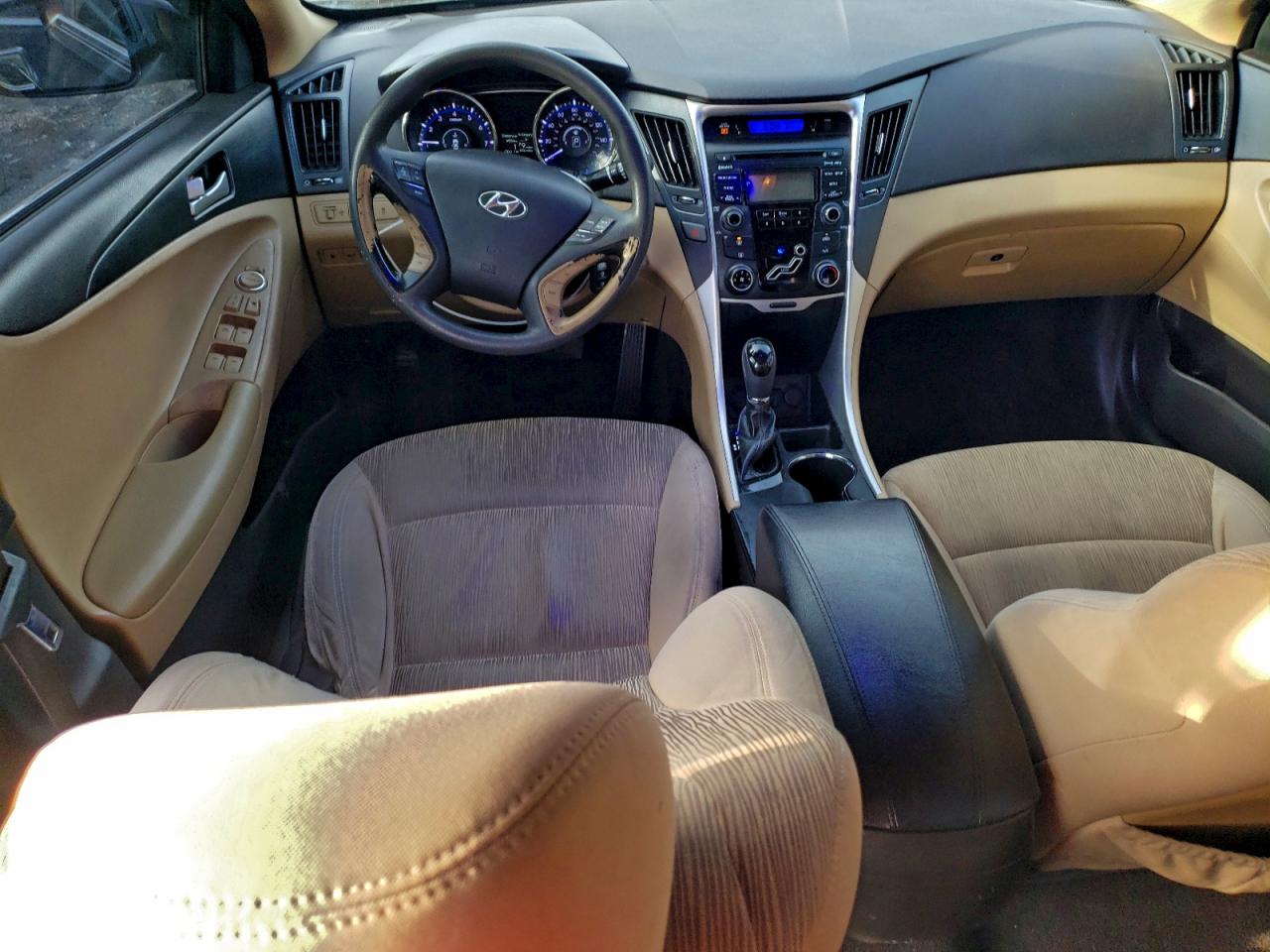 2013 HYUNDAI SONATA GLS photo 8