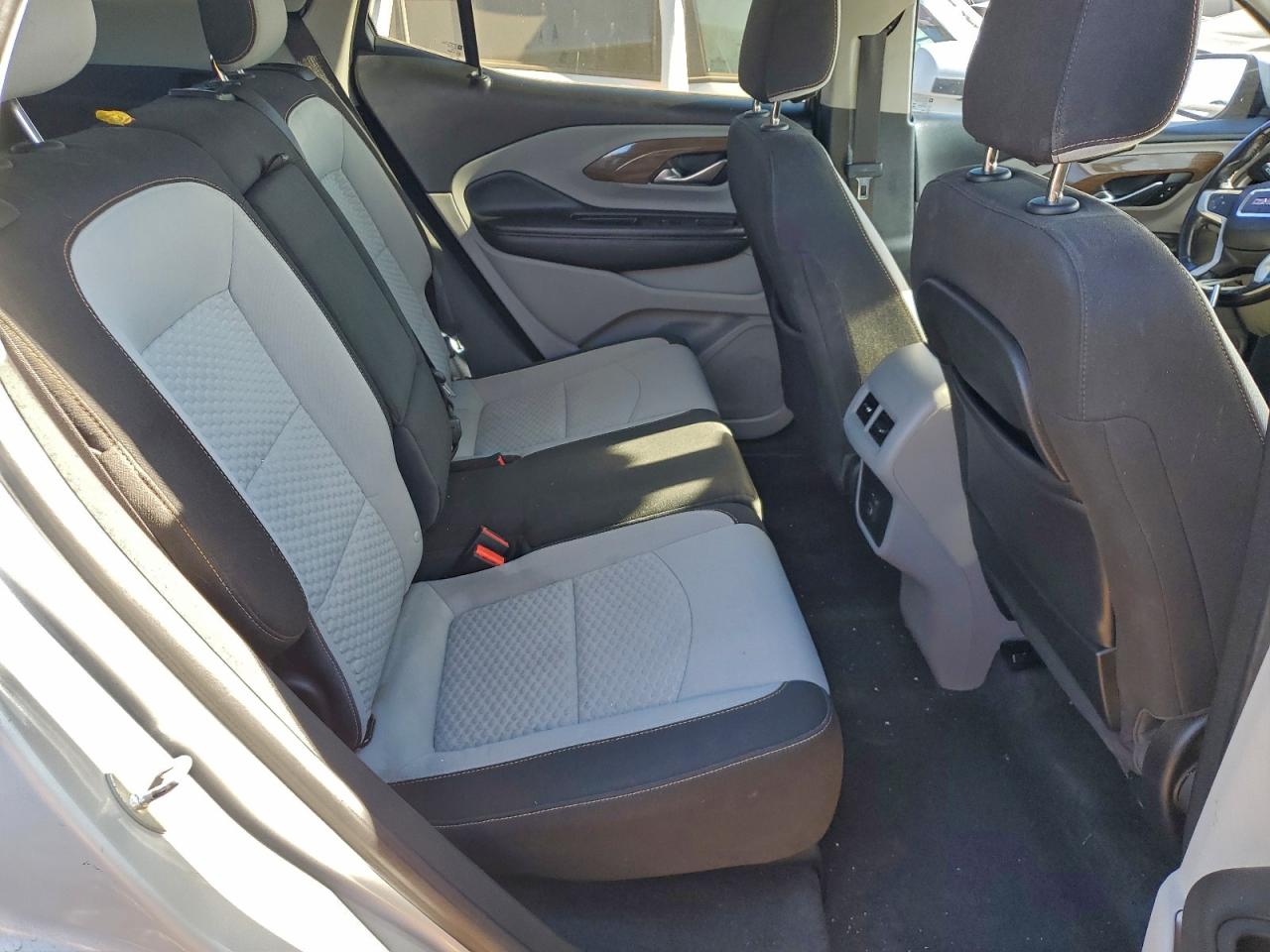 2019 GMC TERRAIN SLE photo 11