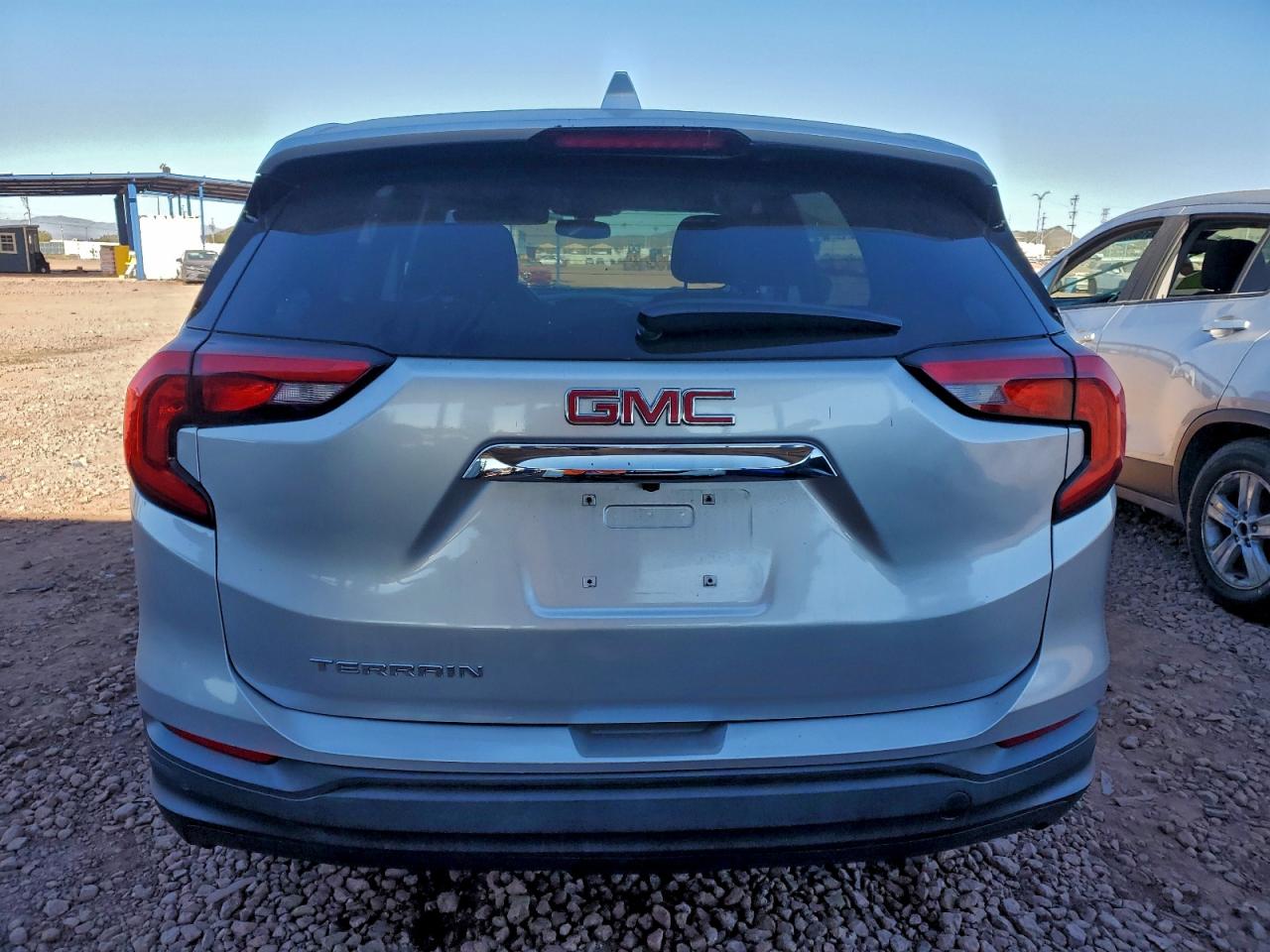 2019 GMC TERRAIN SLE photo 6