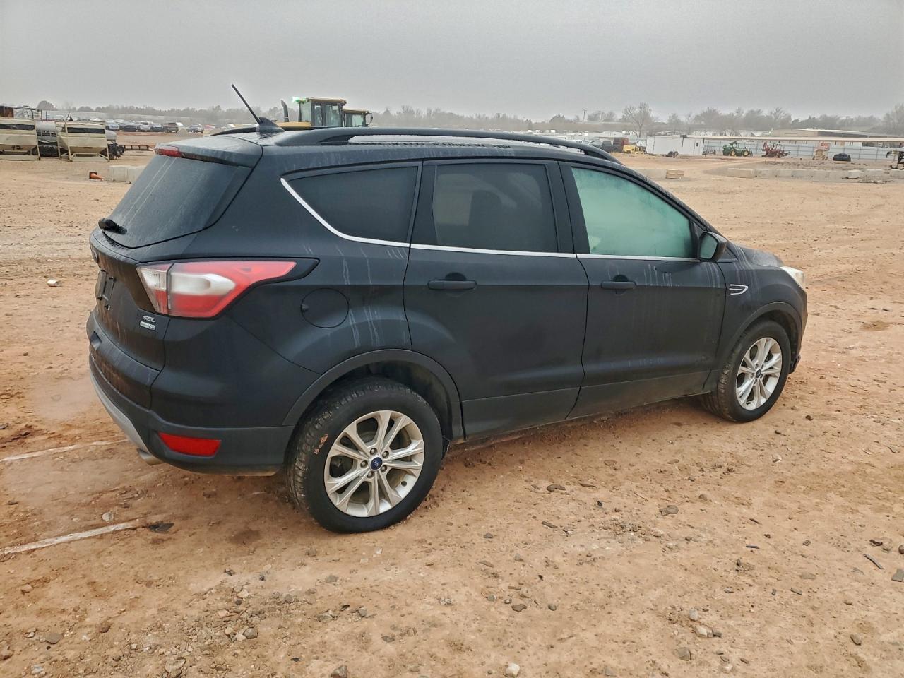 2018 FORD ESCAPE SEL photo 3