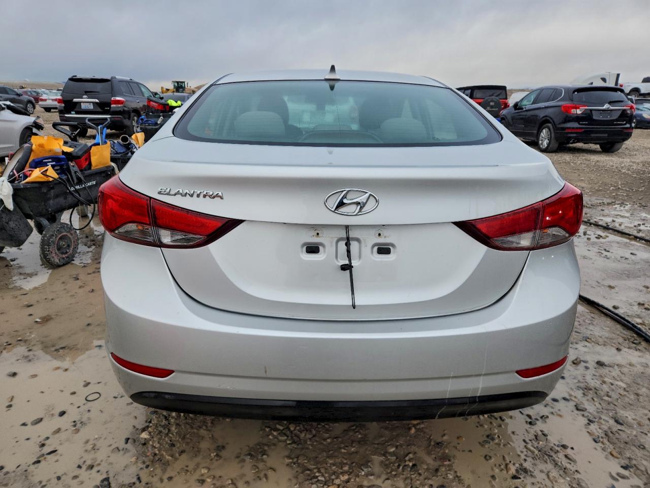 2015 HYUNDAI ELANTRA SE photo 6