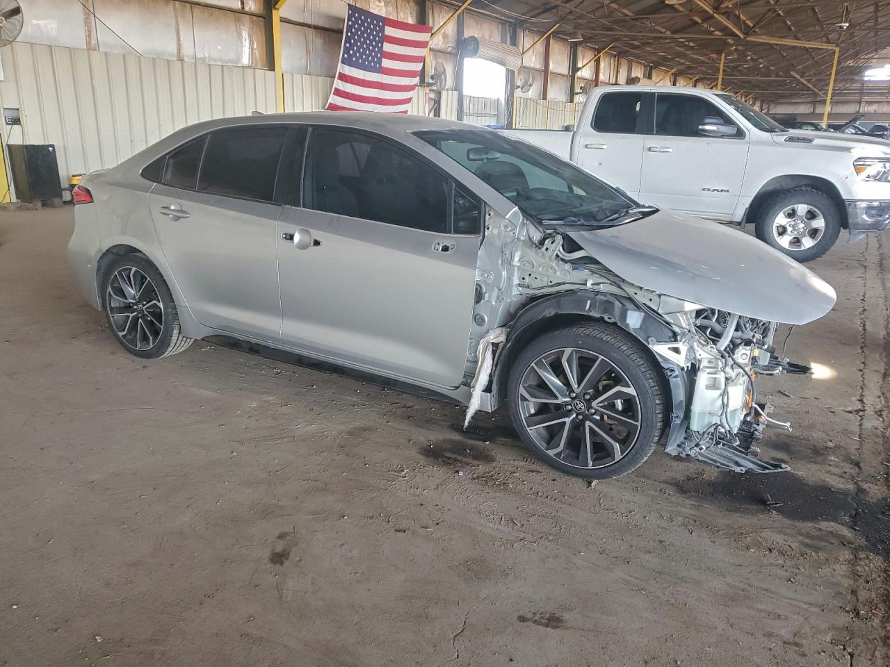 2020 TOYOTA COROLLA SE photo 4