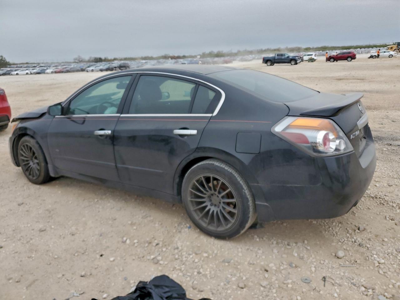 2012 NISSAN ALTIMA BASE photo 2
