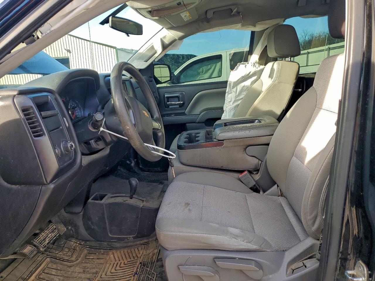 2015 CHEVROLET SILVERADO K1500 photo 7
