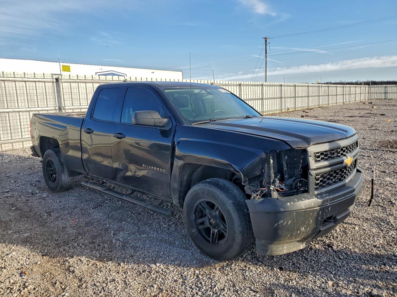 2015 CHEVROLET SILVERADO K1500 photo 4