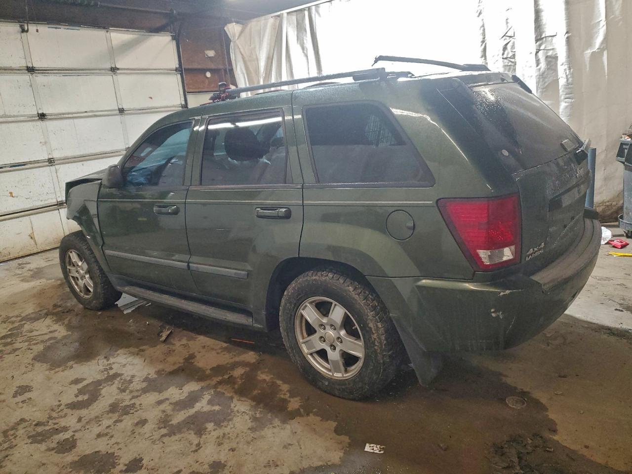 2007 JEEP GRAND CHEROKEE LAREDO photo 2