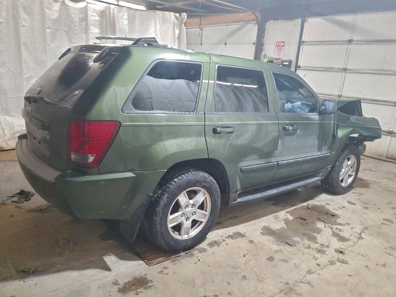 2007 JEEP GRAND CHEROKEE LAREDO photo 3