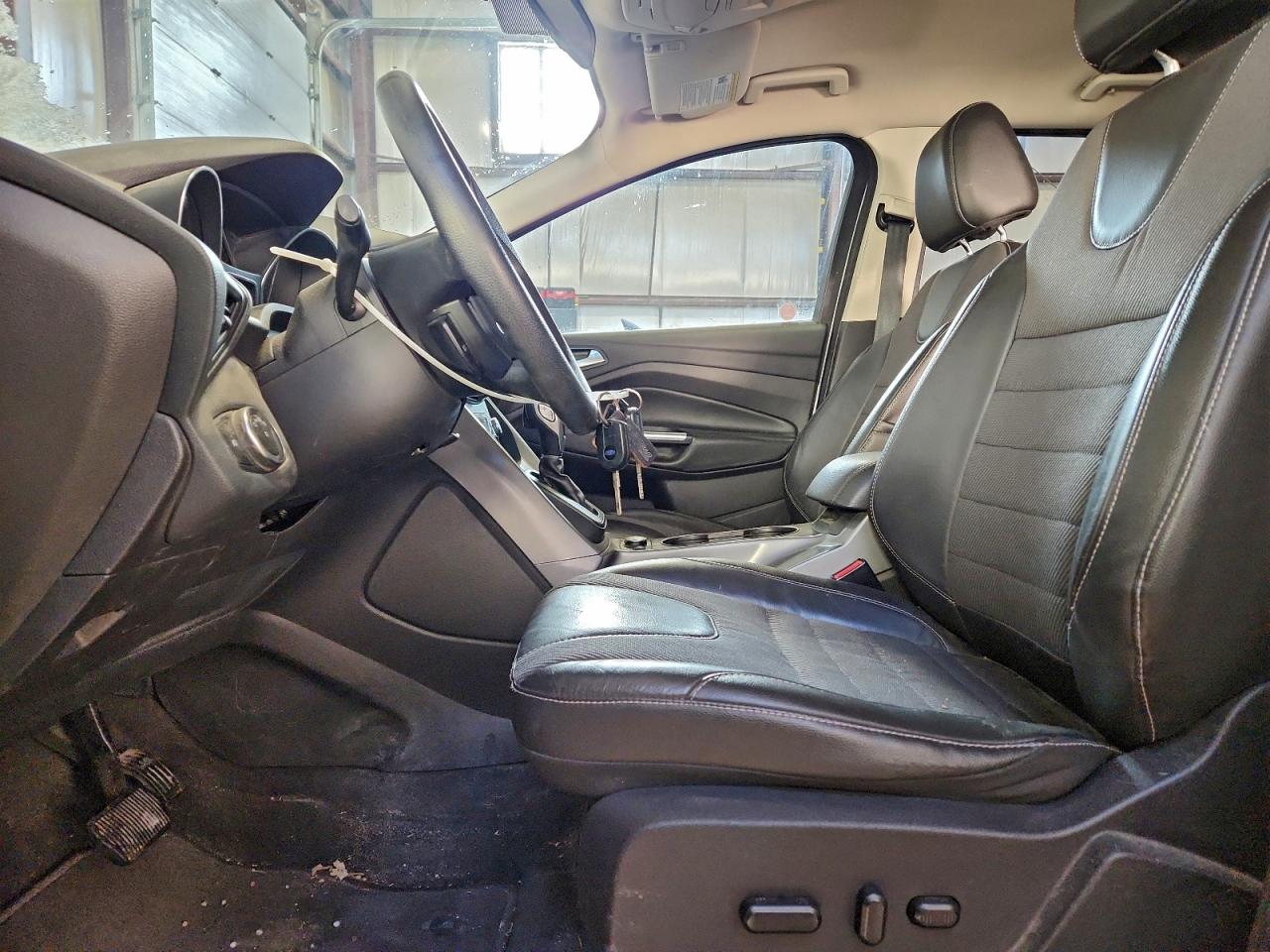 2015 FORD ESCAPE SE photo 7