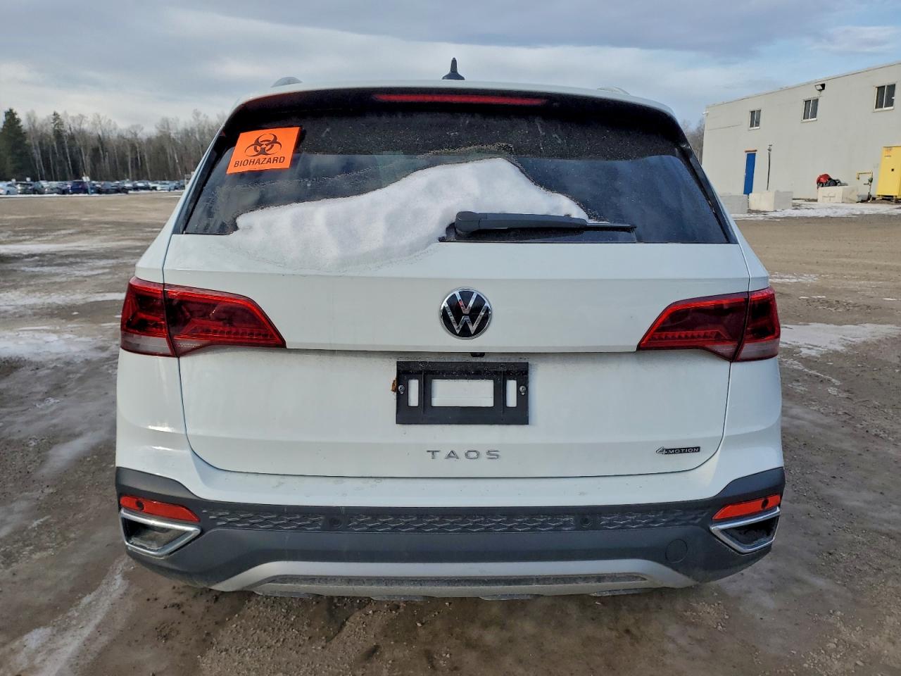 2024 VOLKSWAGEN TAOS SEL photo 6