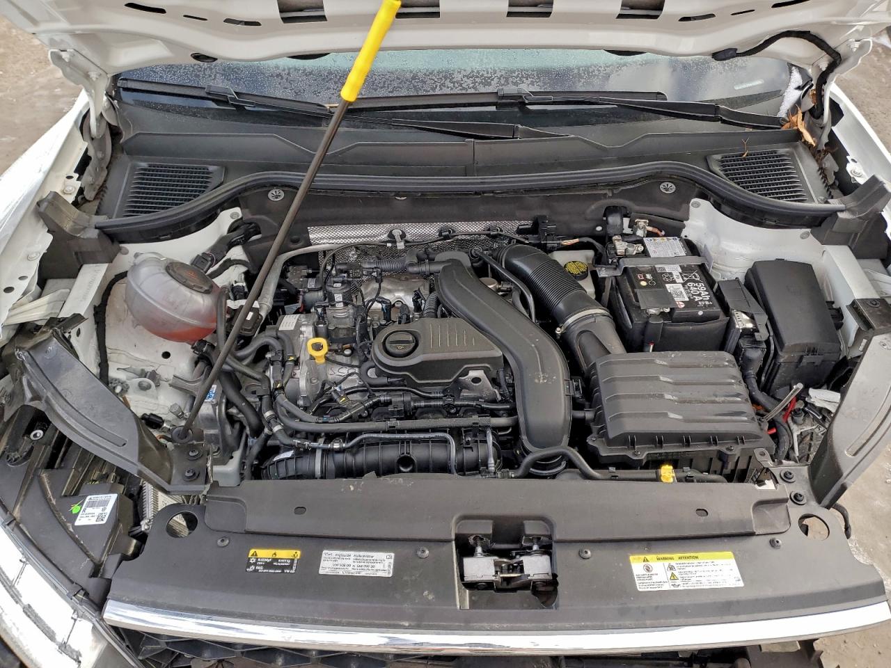 2024 VOLKSWAGEN TAOS SEL photo 12
