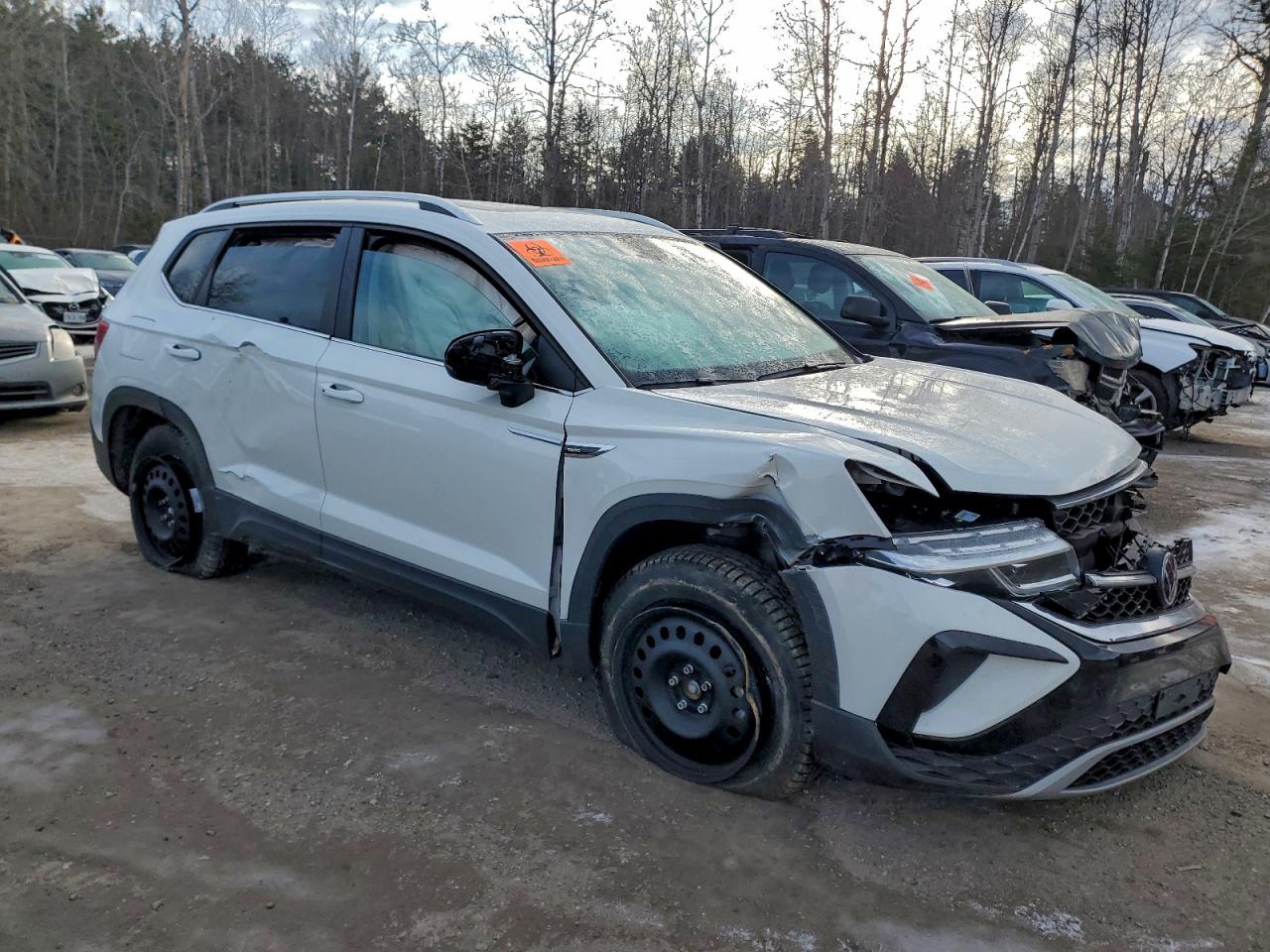 2024 VOLKSWAGEN TAOS SEL photo 4