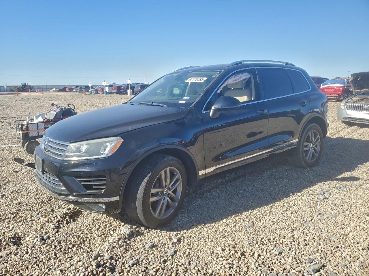 2016 VOLKSWAGEN TOUAREG