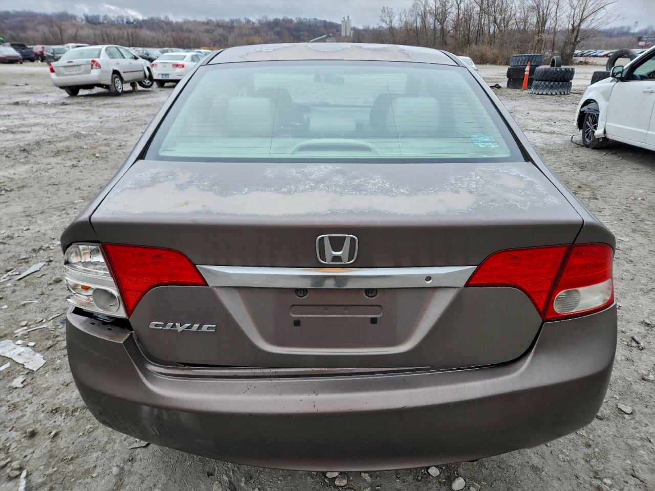 2010 HONDA CIVIC LX photo 6