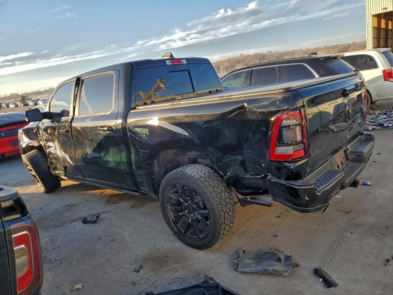 2023 RAM 1500 LARAMIE photo 3