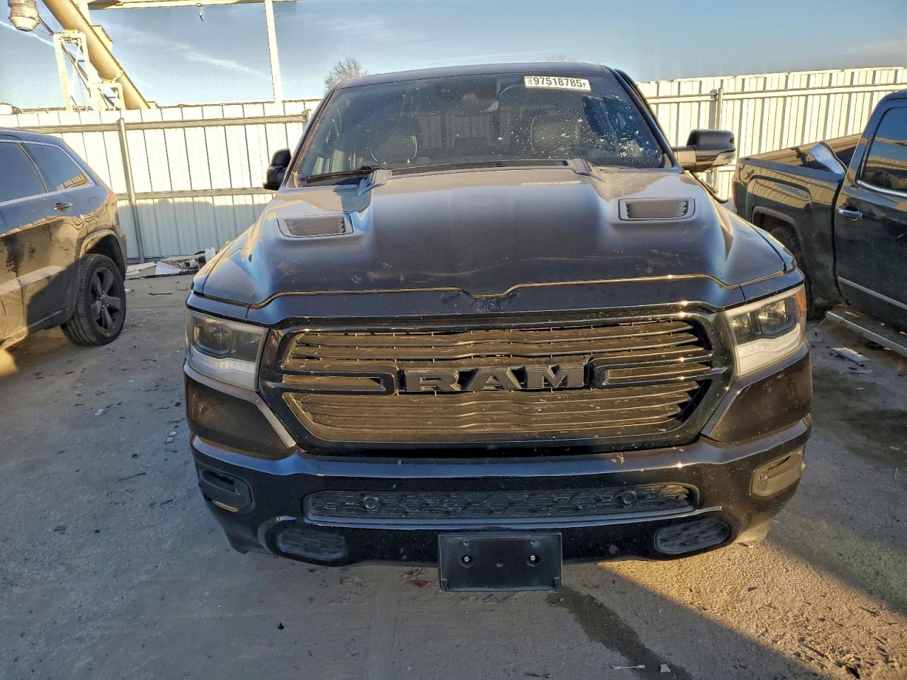 2023 RAM 1500 LARAMIE photo 9