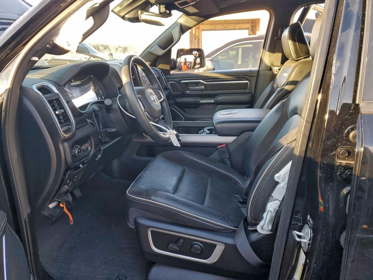 2023 RAM 1500 LARAMIE photo 13