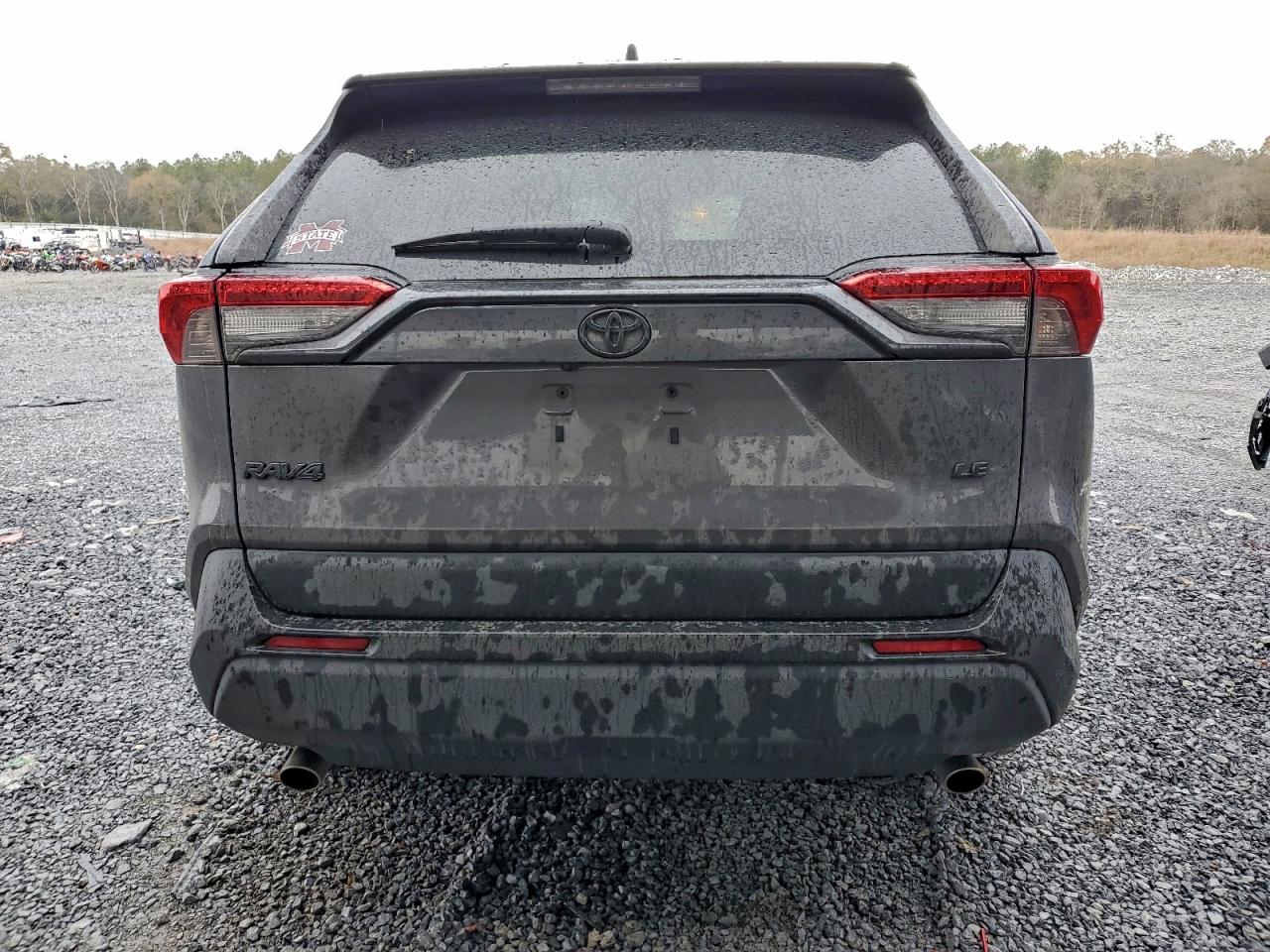 2021 TOYOTA RAV4 LE photo 6