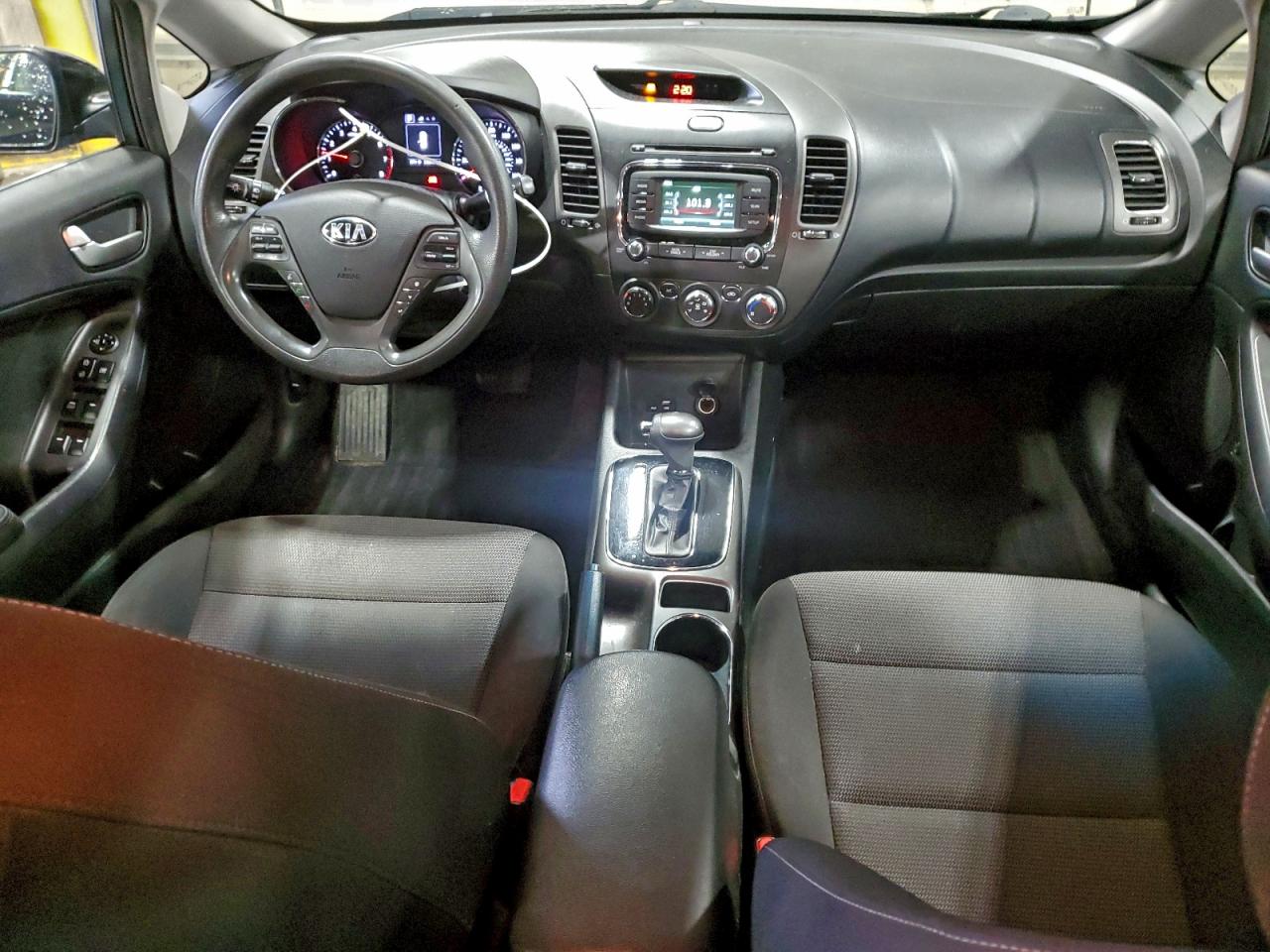 2018 KIA FORTE LX photo 8