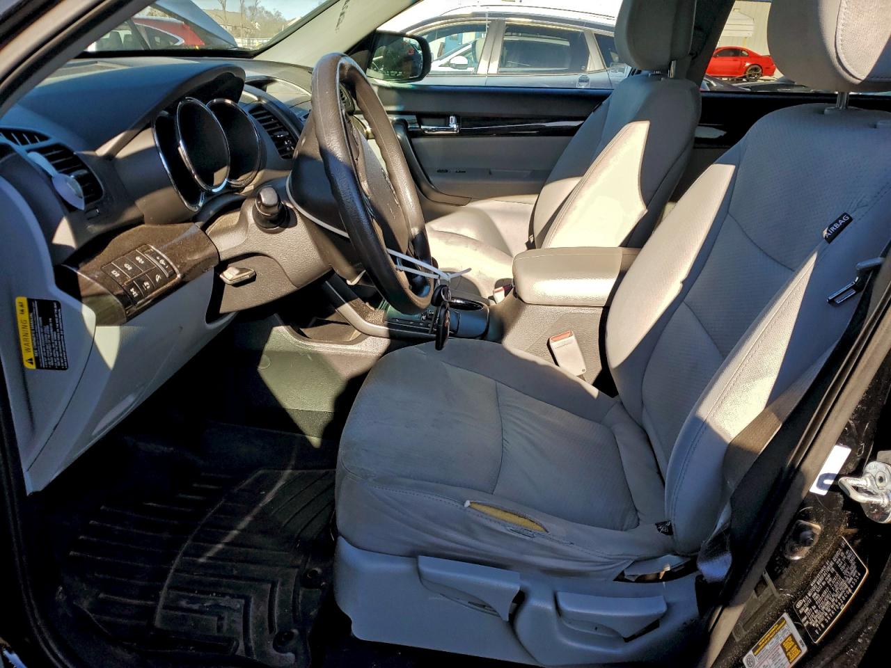 2012 KIA SORENTO BASE photo 7