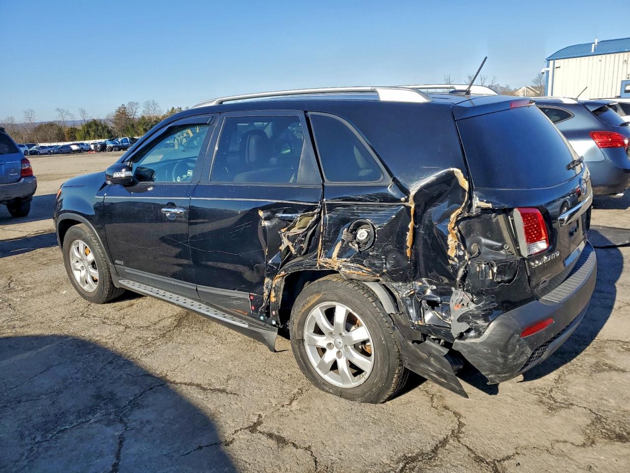 2012 KIA SORENTO BASE photo 2