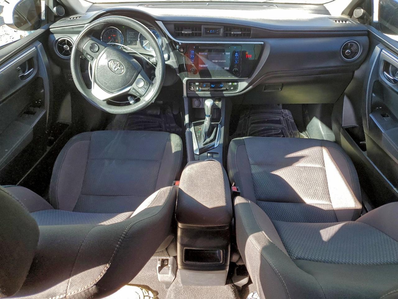 2018 TOYOTA COROLLA L photo 8
