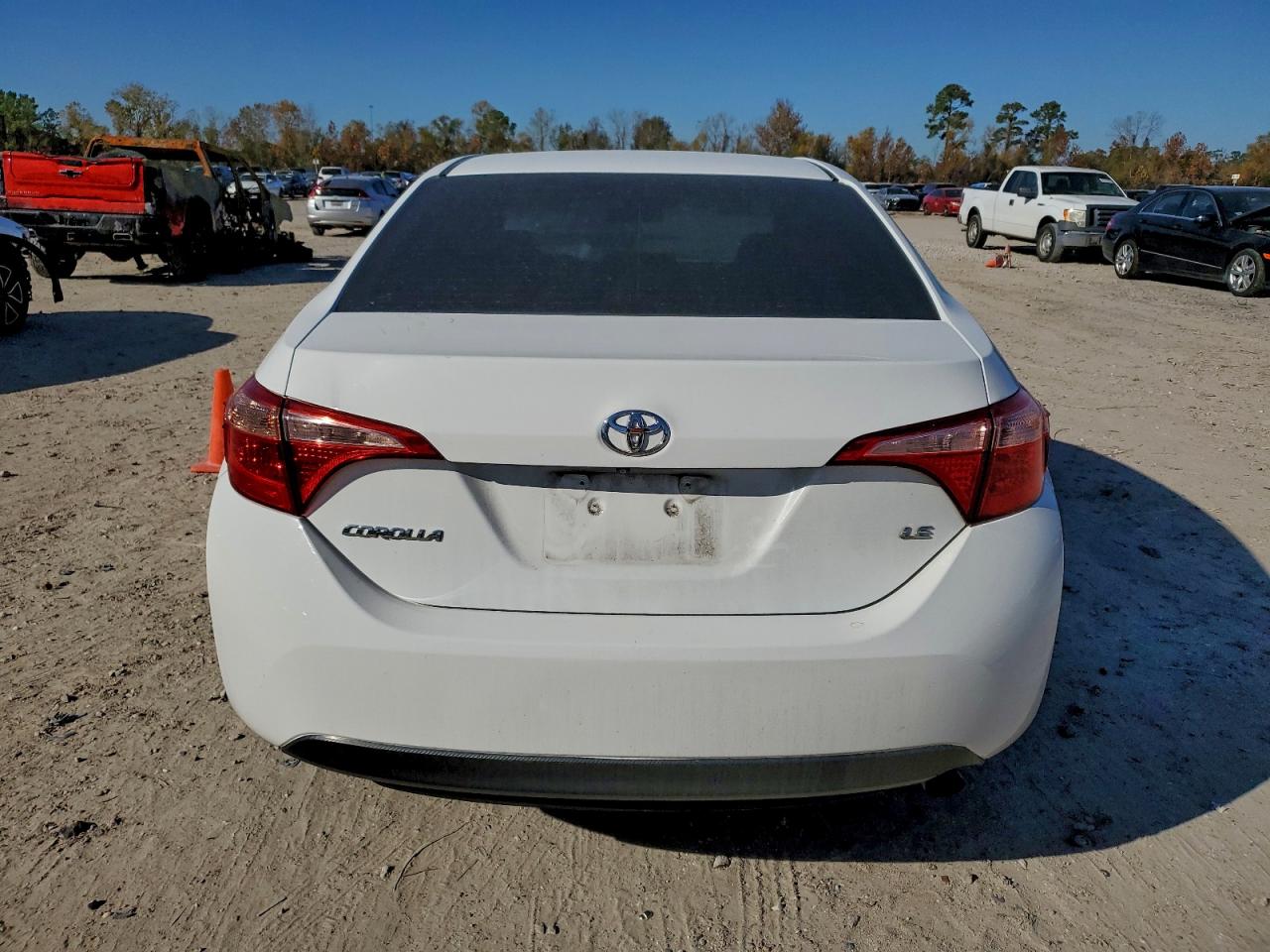 2018 TOYOTA COROLLA L photo 6